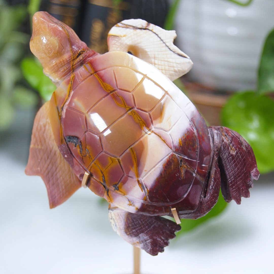 Mookaite Sea Turtle Boutique Carving (with Stand)