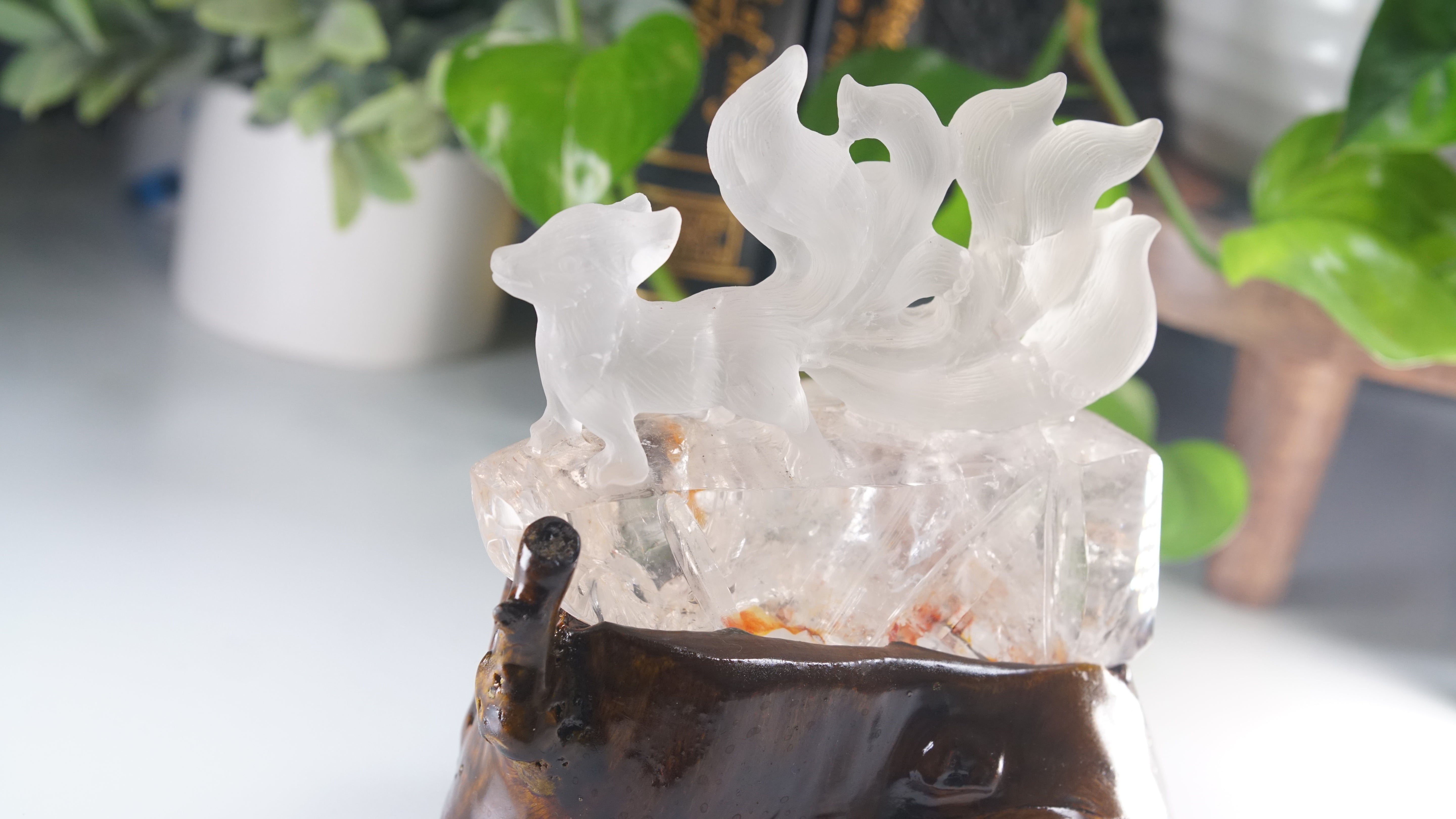 Large Chunky Clear Quartz Fox Carving | High Quality Quartz