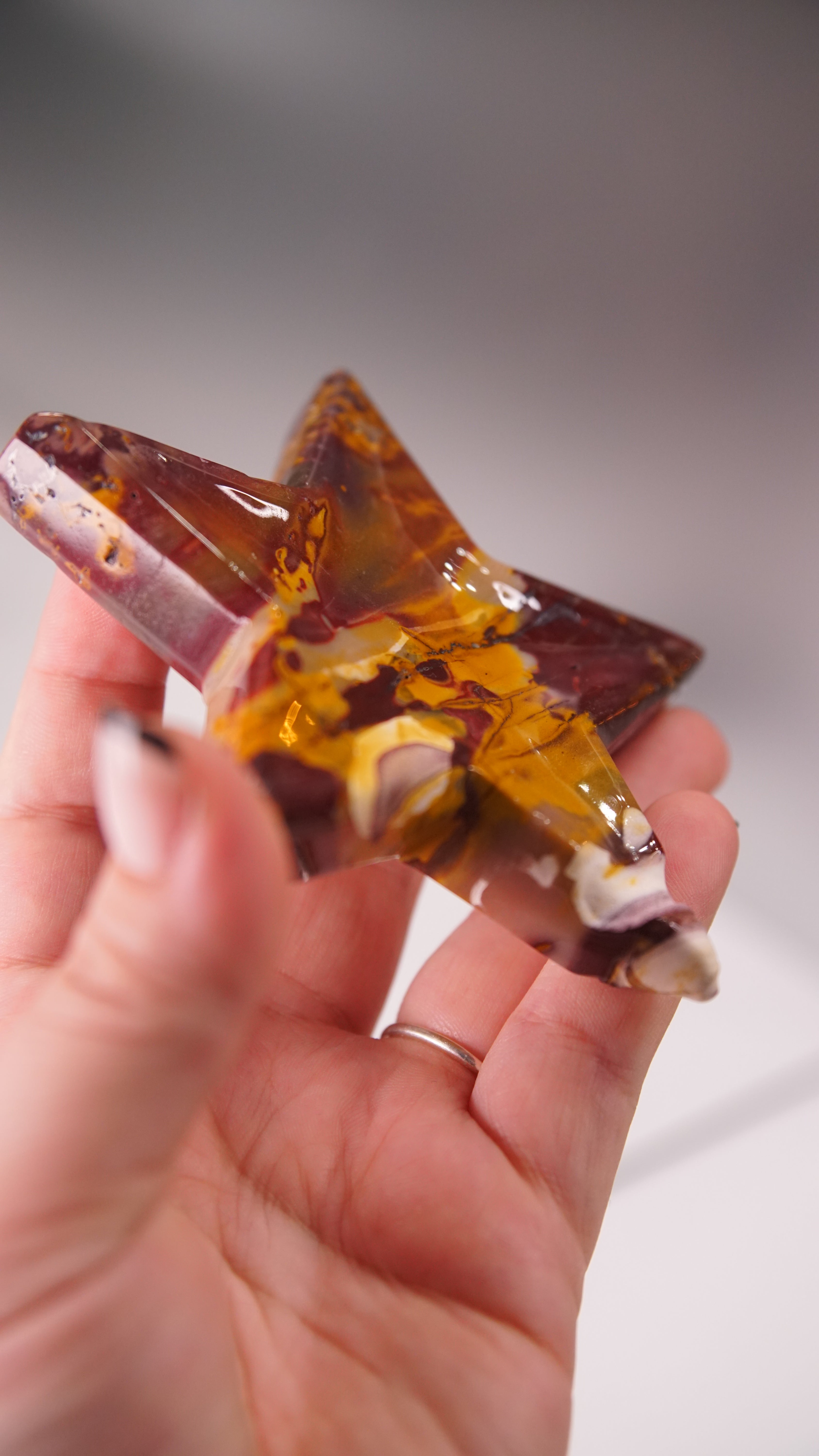 Mookaite Star Bowl Carving (M)