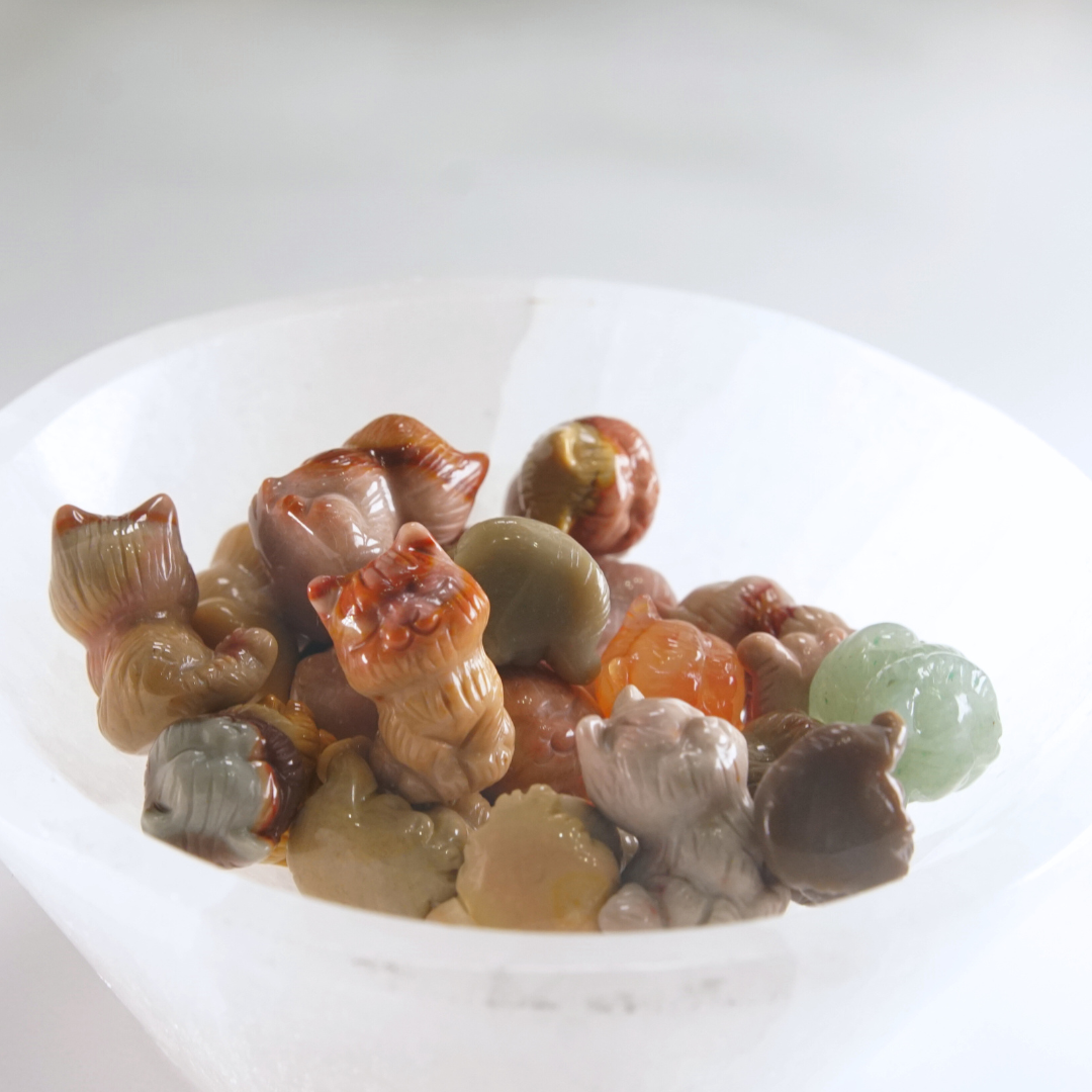 MINI Alashan Agate Sitting Cat Carving | Intuitively Chosen