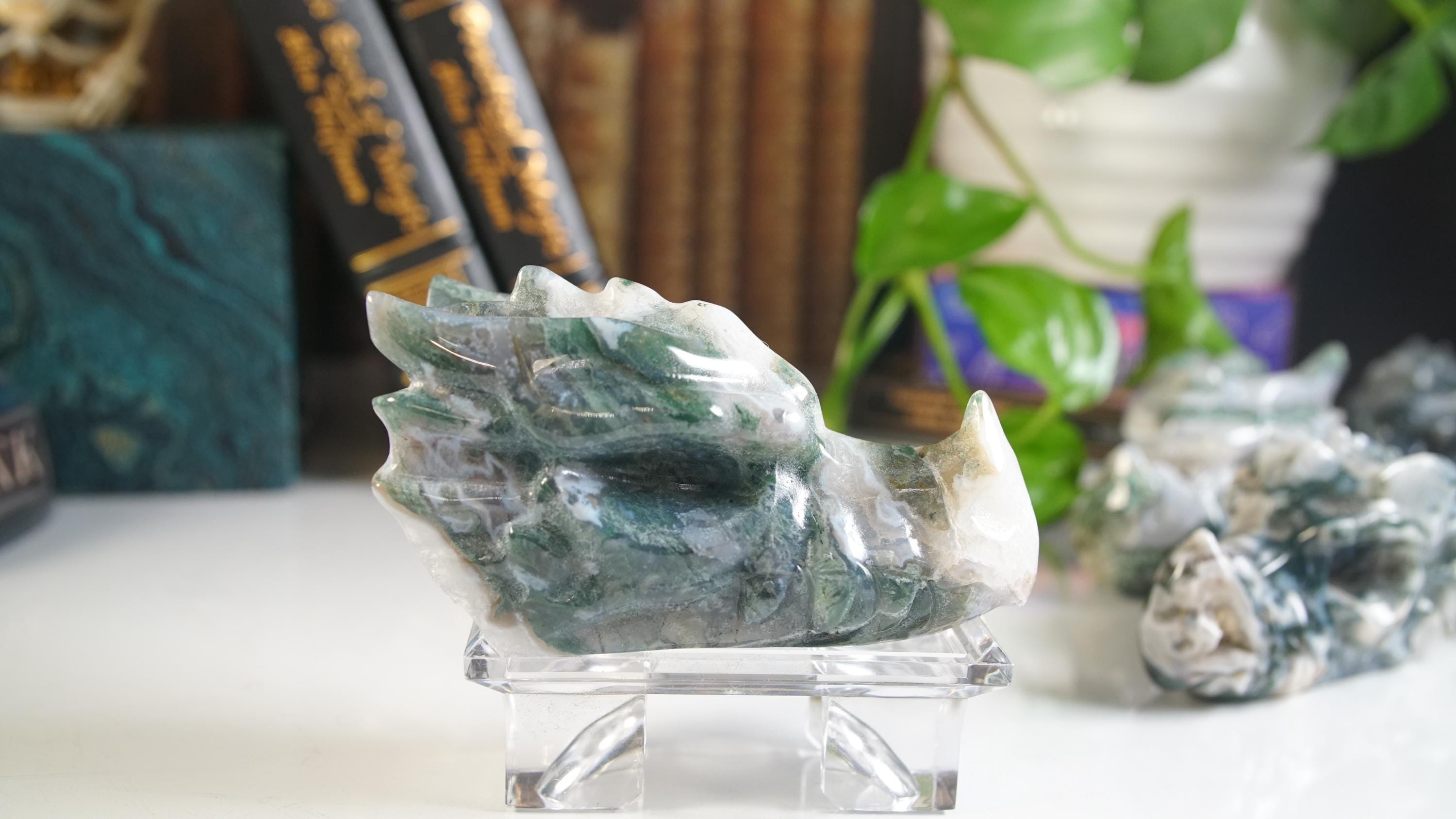 Moss Agate Dragon Head Healing Crystal Druzy Moss Agate Carving Stone Statue Energy Goddess Body Energy Reiki Altar