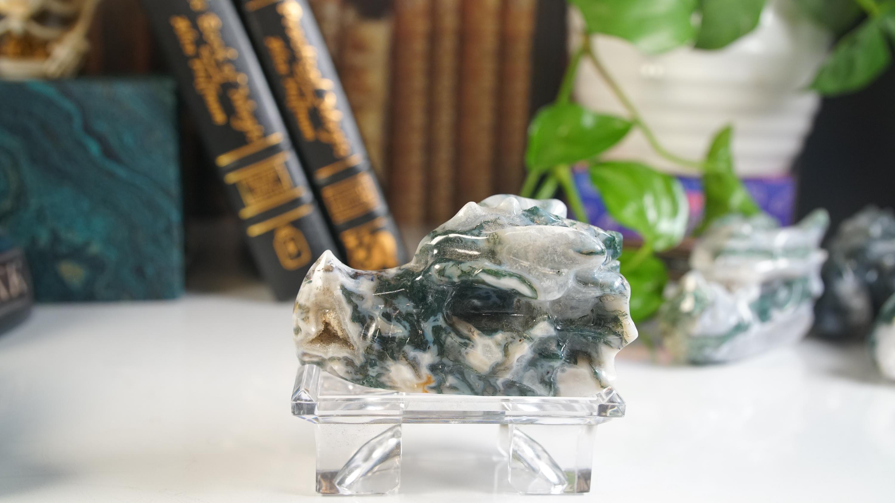 Moss Agate Dragon Head Healing Crystal Druzy Moss Agate Carving Stone Statue Energy Goddess Body Energy Reiki Altar