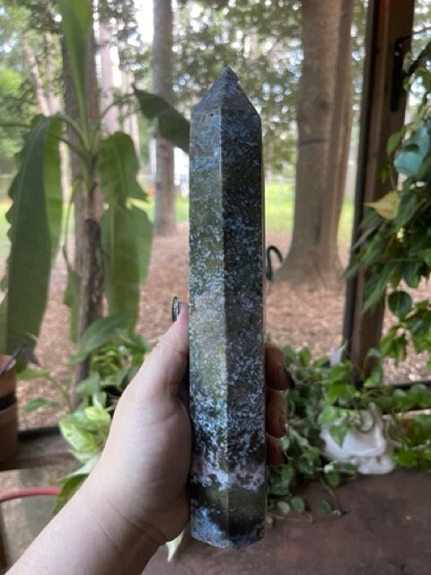XL Moss Agate Tower Side