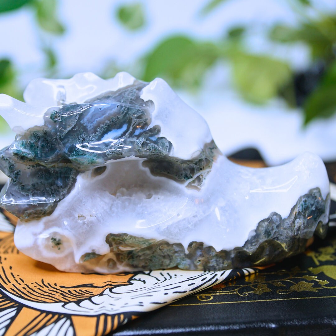 Moss Agate Dragon Head Healing Crystal Druzy Moss Agate Carving Stone Statue Energy Goddess Body Energy Reiki Altar