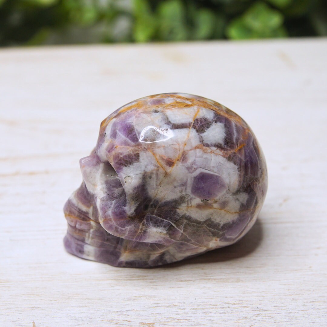 Amethyst Crystal Skull Carving, Chevron Healing Quartz Crystal Dream Amethyst Altar Feng Shui Altar Energy