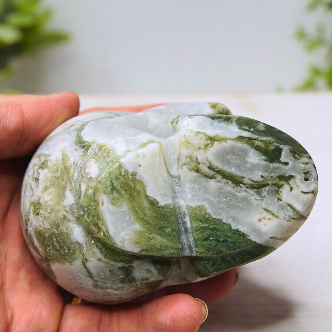 Moss Agate Carving Skull Healing Crystal Energy Goddess Body Energy Reiki Altar Home Decor