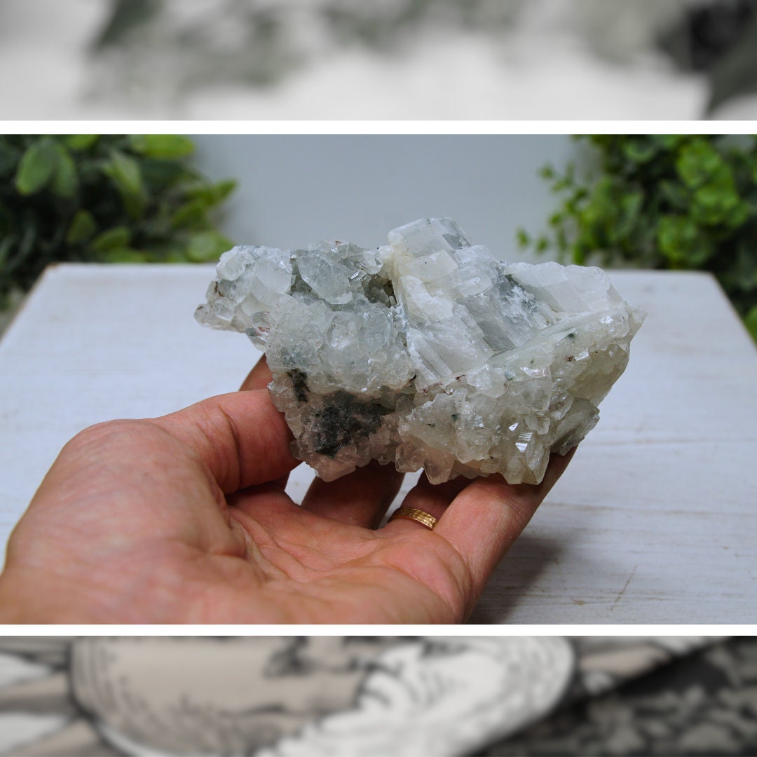 Columnar Benz Calcite Specimen Xianghualing Hunan Province, China