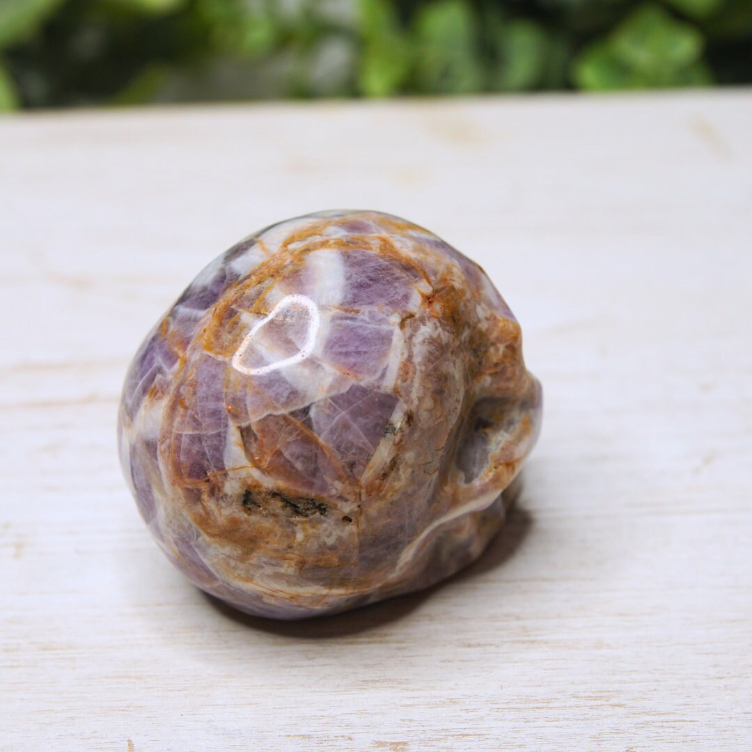 Amethyst Crystal Skull Carving, Chevron Healing Quartz Crystal Dream Amethyst Altar Feng Shui Altar Energy