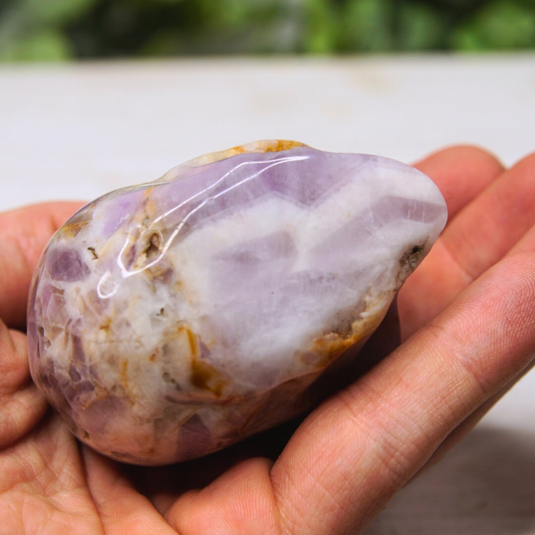 Amethyst Crystal Skull Carving, Chevron Healing Quartz Crystal Dream Amethyst Altar Feng Shui Altar Energy