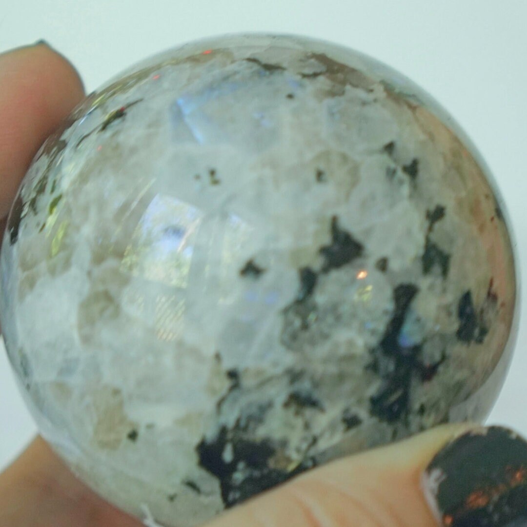 Rainbow India Moonstone Sphere Crystal Ball Reiki Healing Energy Feng Shui Meditation Stone Altar